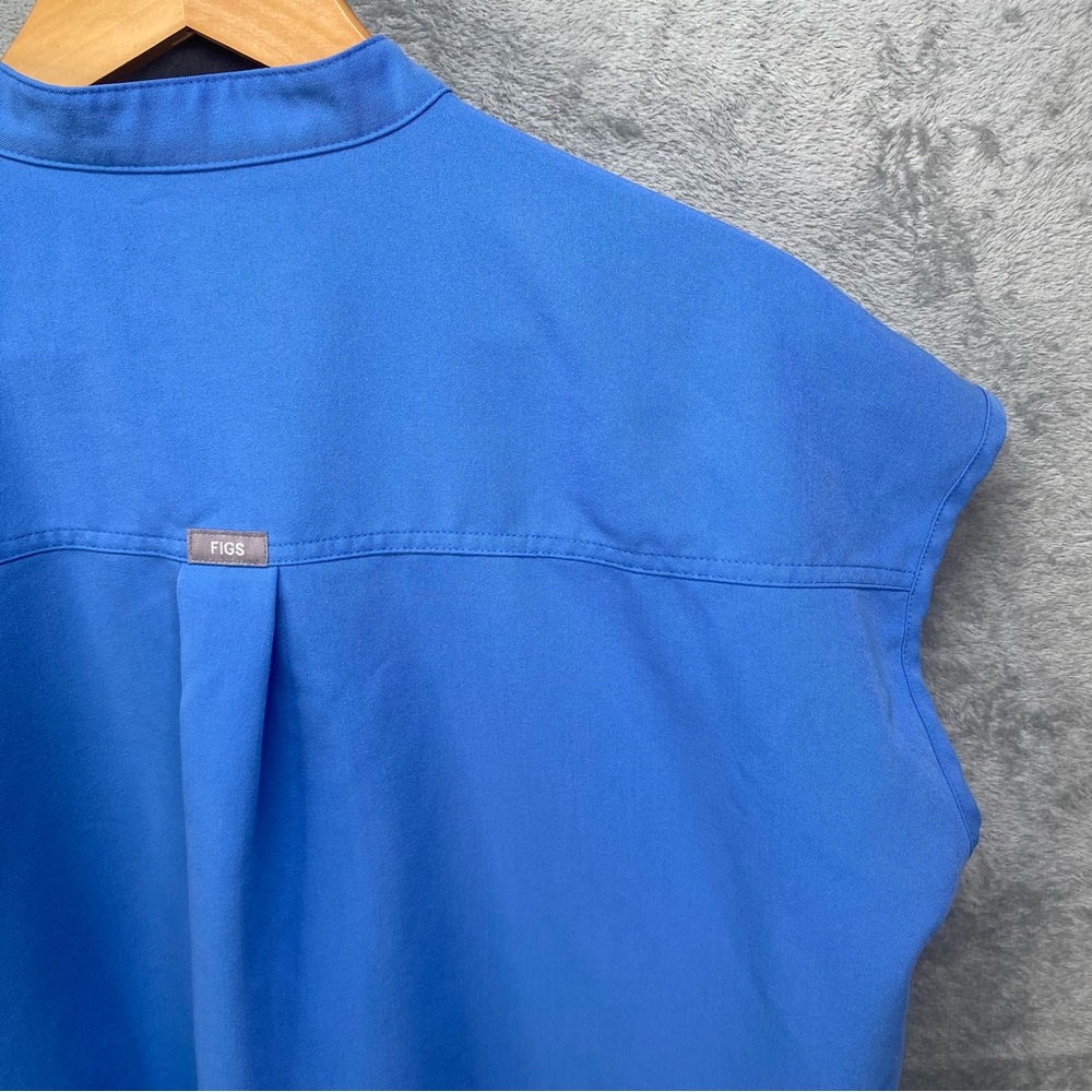 Figs Women's Cap-Sleeve Scrub Top in Bright Blue - Picture 10 of 16